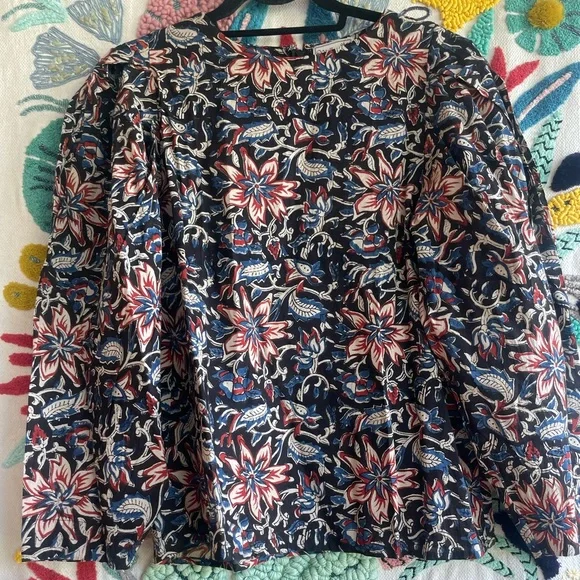 Mille Lila Blouse in Midnight Garden - Picture 4 of 4